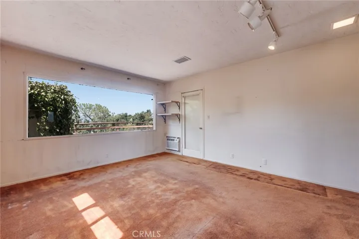 21768 Ybarra Road, Woodland Hills, California 91364