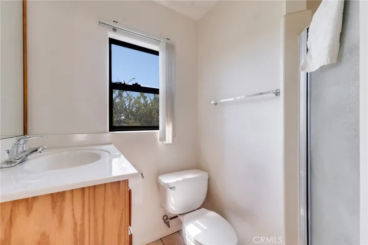 21768 Ybarra Road, Woodland Hills, California 91364