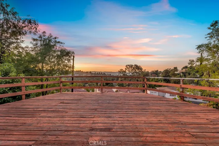 21768 Ybarra Road, Woodland Hills, California 91364