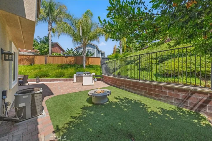 52 Potters Bend, Ladera Ranch, California 92694