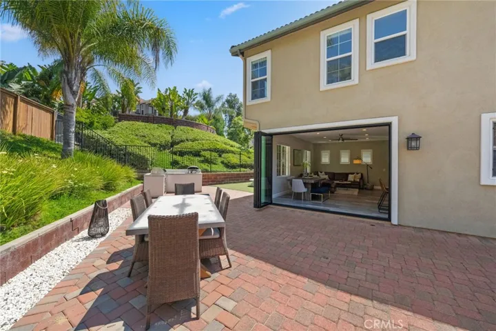52 Potters Bend, Ladera Ranch, California 92694