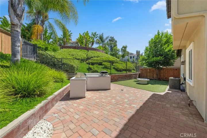 52 Potters Bend, Ladera Ranch, California 92694
