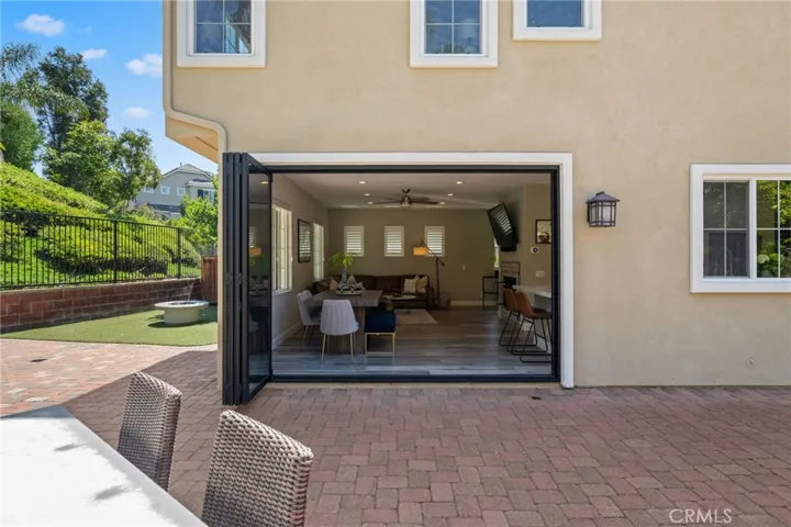 52 Potters Bend, Ladera Ranch, California 92694
