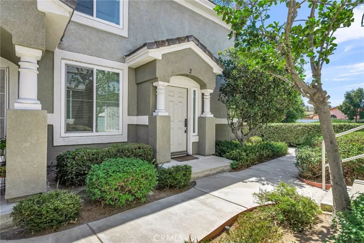 682 Azure Lane 2, Corona, California 92879