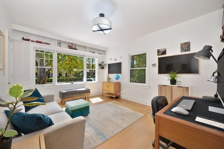 2717 Curtis Way, Sacramento, California 95818
