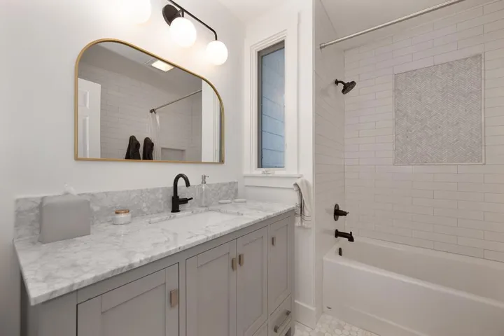 2717 Curtis Way, Sacramento, California 95818