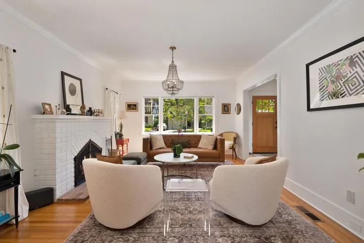 2717 Curtis Way, Sacramento, California 95818