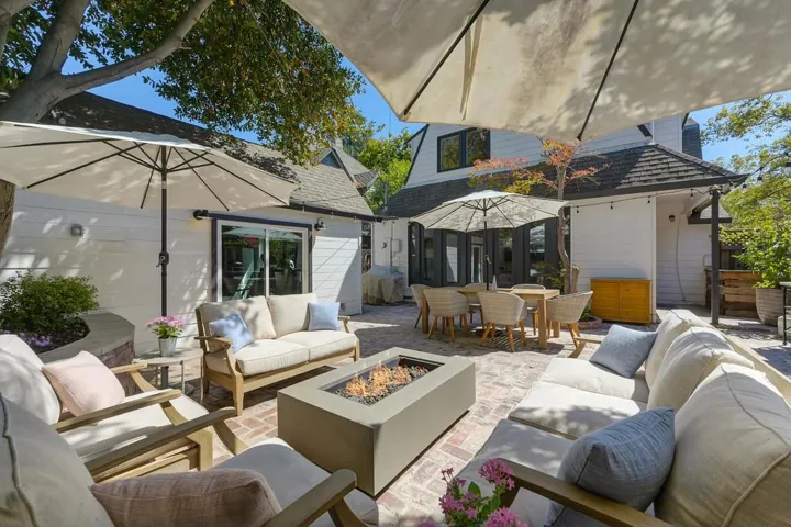 2717 Curtis Way, Sacramento, California 95818