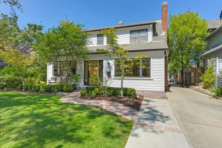 2717 Curtis Way, Sacramento, California 95818
