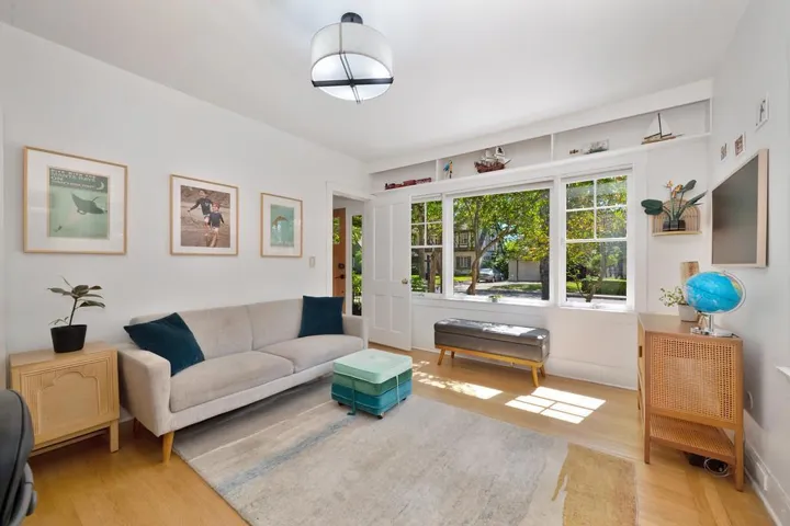 2717 Curtis Way, Sacramento, California 95818