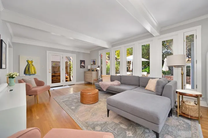 2717 Curtis Way, Sacramento, California 95818