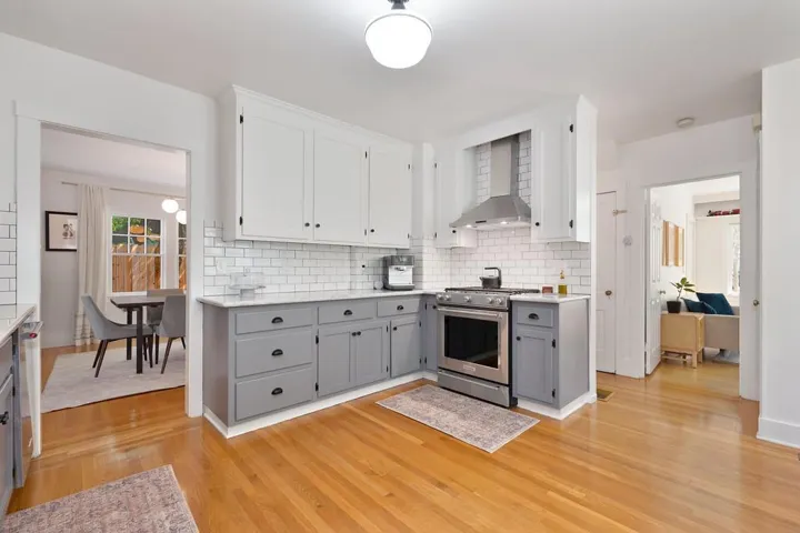2717 Curtis Way, Sacramento, California 95818