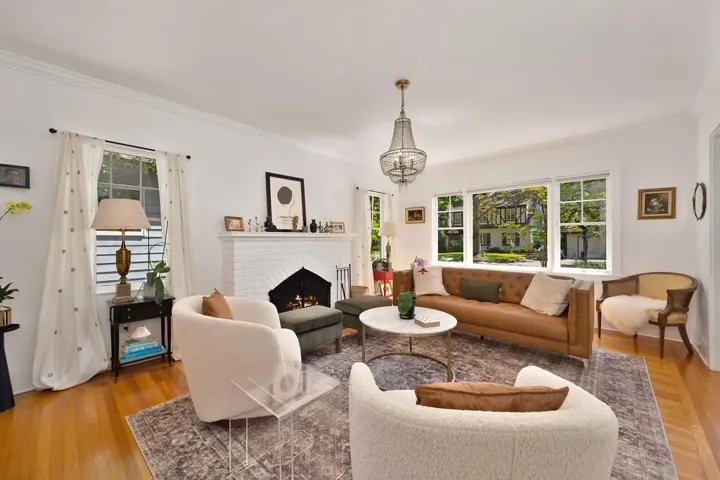 2717 Curtis Way, Sacramento, California 95818
