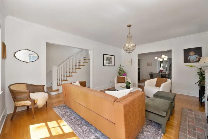 2717 Curtis Way, Sacramento, California 95818