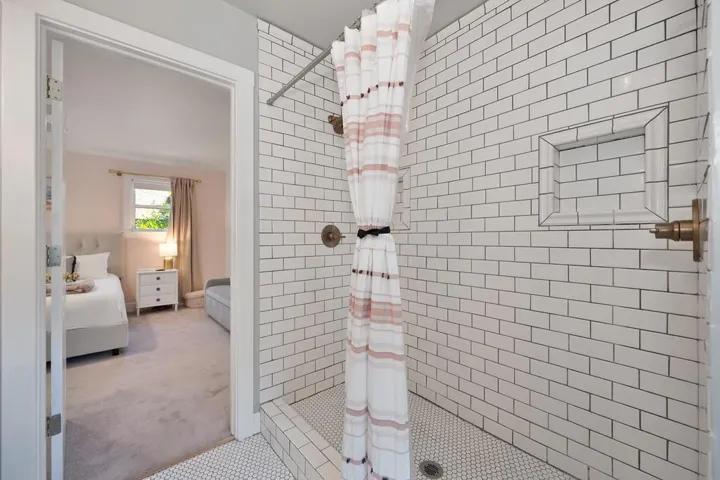2717 Curtis Way, Sacramento, California 95818