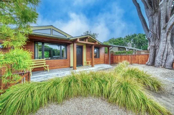 432 Vermont Avenue, Moss Beach, California 94038
