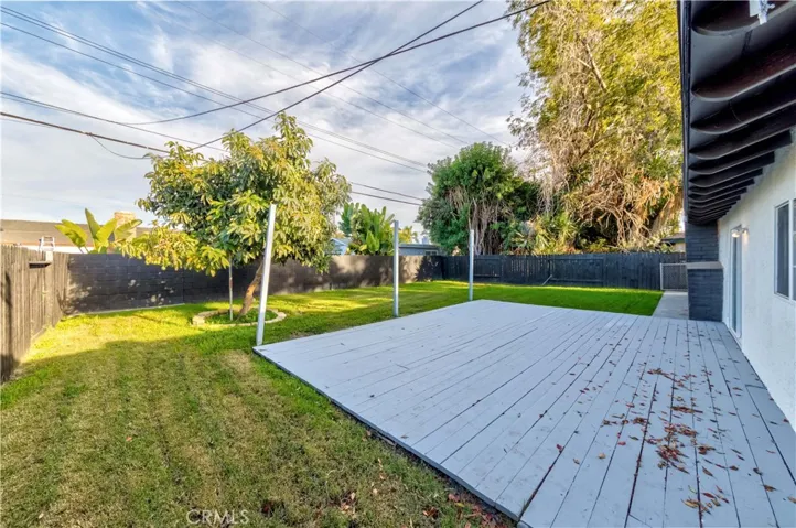 16242 Nassau Lane, Huntington Beach, California 92649