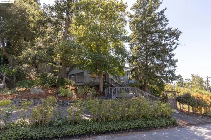 511 Florence Ave, Oakland, California 94618