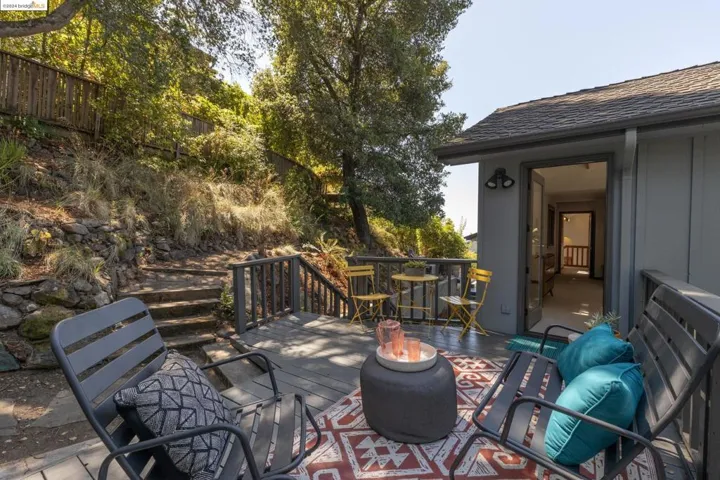 511 Florence Ave, Oakland, California 94618