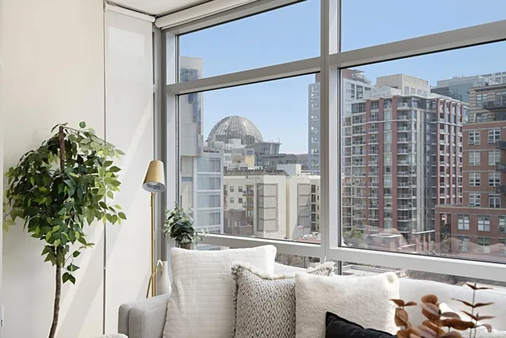 800 The Mark Lane 709, San Diego, California 92101
