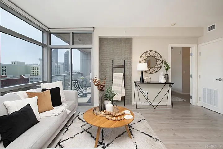 800 The Mark Lane 709, San Diego, California 92101
