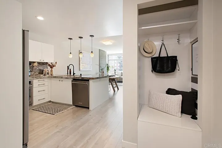 800 The Mark Lane 709, San Diego, California 92101