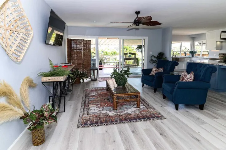7521 El Paso Street, La Mesa, California 91942