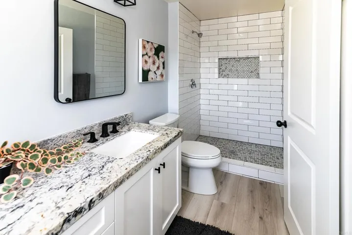 7521 El Paso Street, La Mesa, California 91942