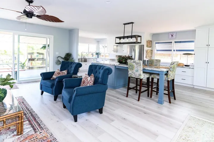 7521 El Paso Street, La Mesa, California 91942