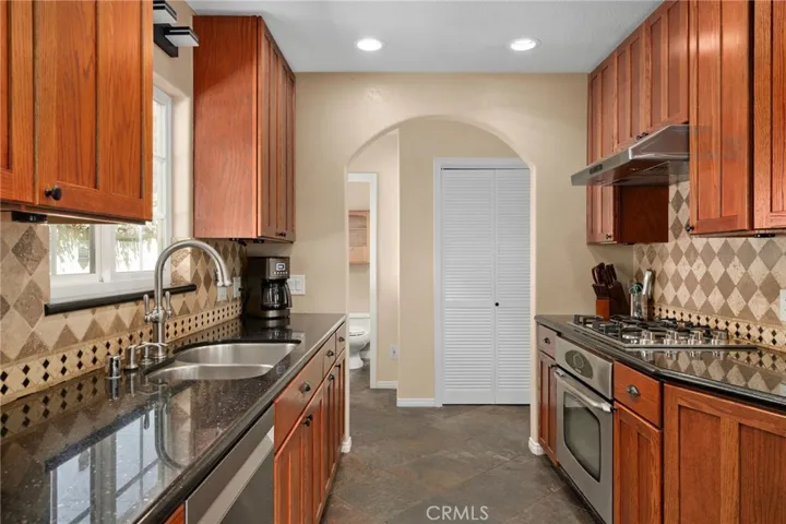 410 W 8th Street, Upland, California 91786