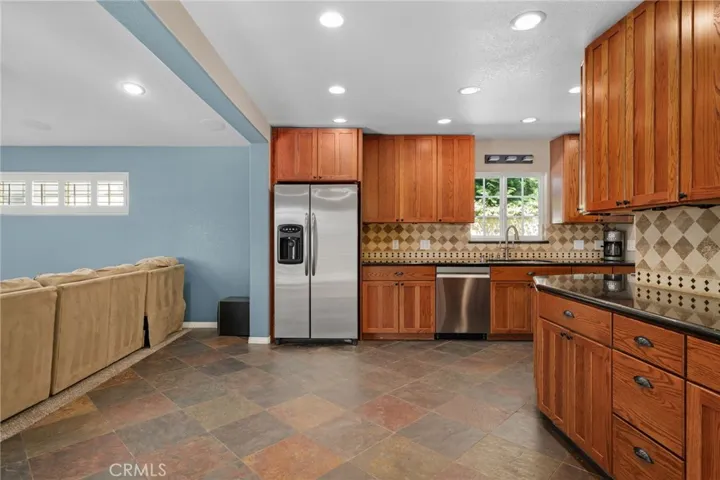 410 W 8th Street, Upland, California 91786