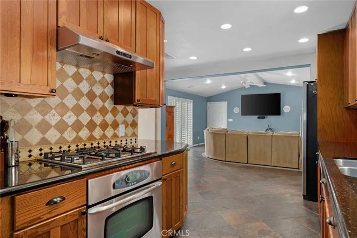 410 W 8th Street, Upland, California 91786