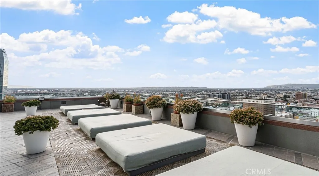 1100 Wilshire Boulevard 2608, Los Angeles, California 90017 home-pic-16