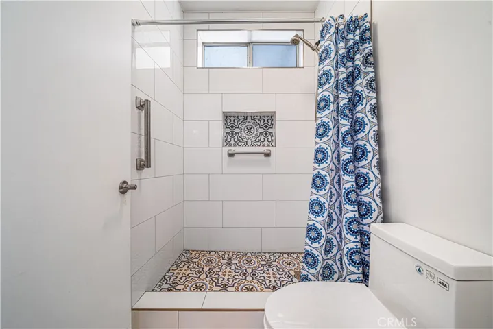 19442 Superior Street, Northridge, California 91324