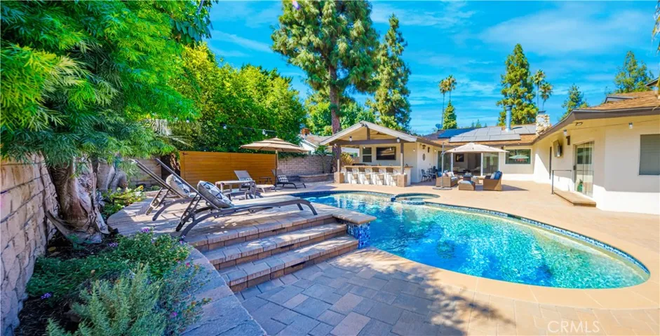 19442 Superior Street, Northridge, California 91324