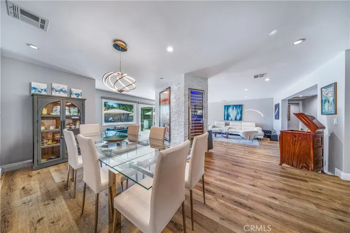 19442 Superior Street, Northridge, California 91324