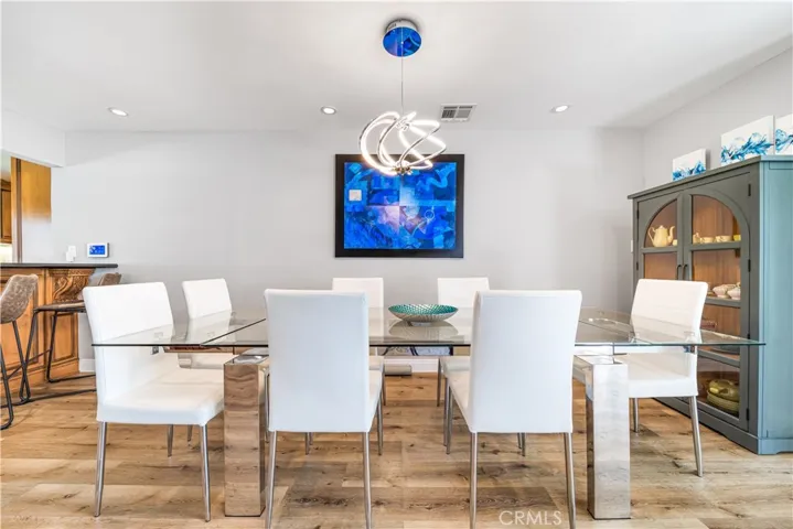 19442 Superior Street, Northridge, California 91324