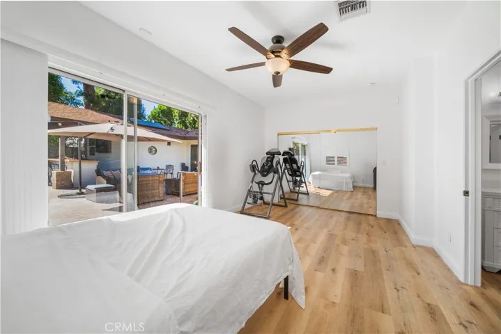 19442 Superior Street, Northridge, California 91324