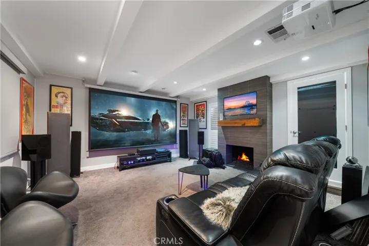 19442 Superior Street, Northridge, California 91324