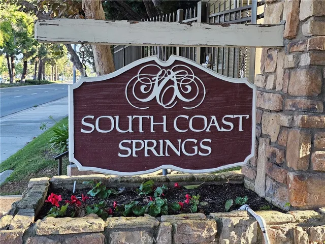 Welcome to South Coast Springs, a small and well kept community, in the South Coast Metro area!