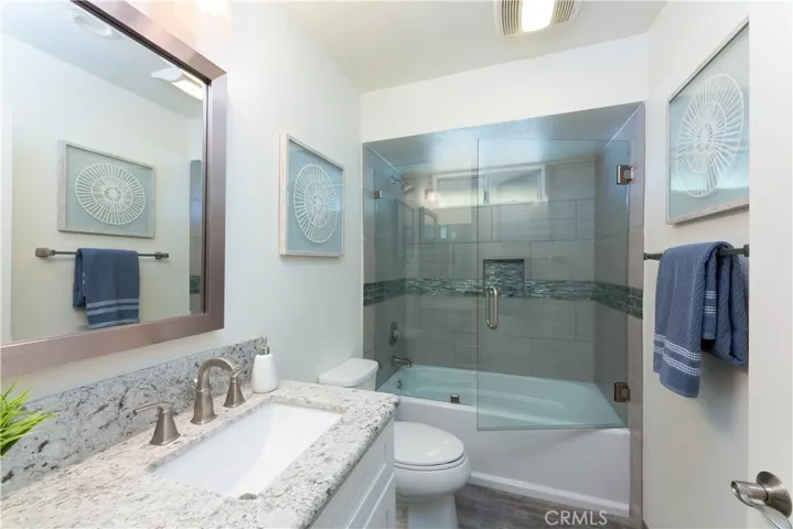 Master bathoom