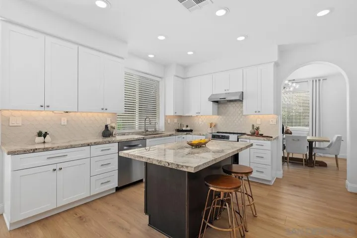3251 Rancho Famosa, Carlsbad, California 92009