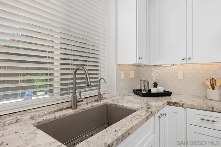 3251 Rancho Famosa, Carlsbad, California 92009