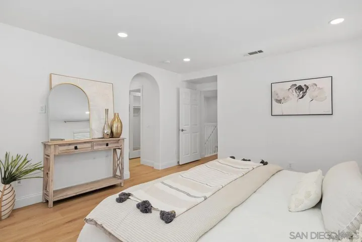 3251 Rancho Famosa, Carlsbad, California 92009