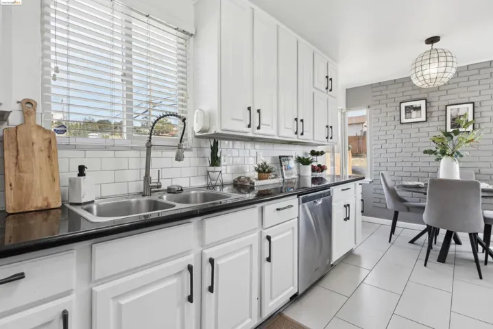 2551 94th Ave, Oakland, California 94605