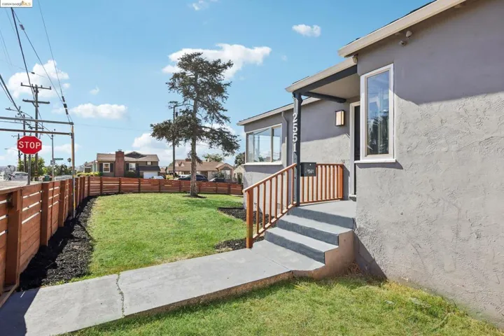 2551 94th Ave, Oakland, California 94605