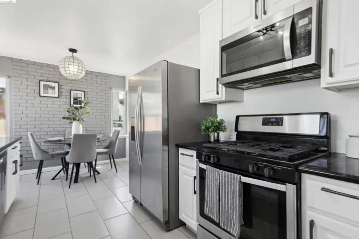 2551 94th Ave, Oakland, California 94605