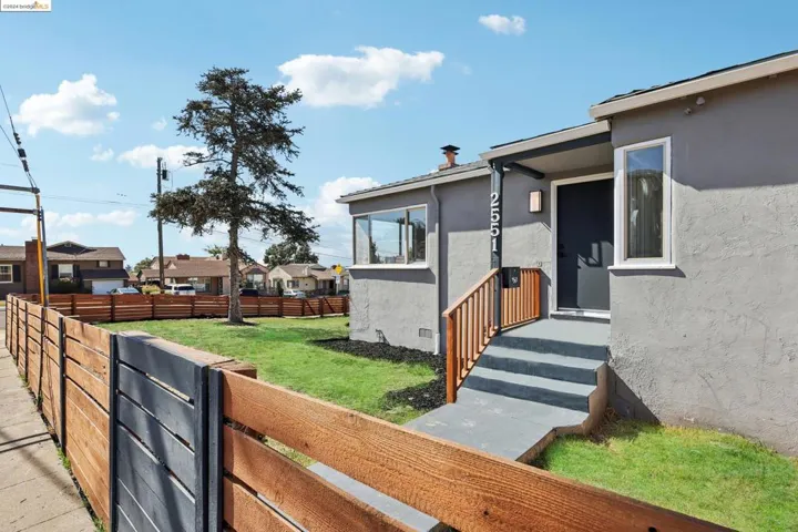 2551 94th Ave, Oakland, California 94605