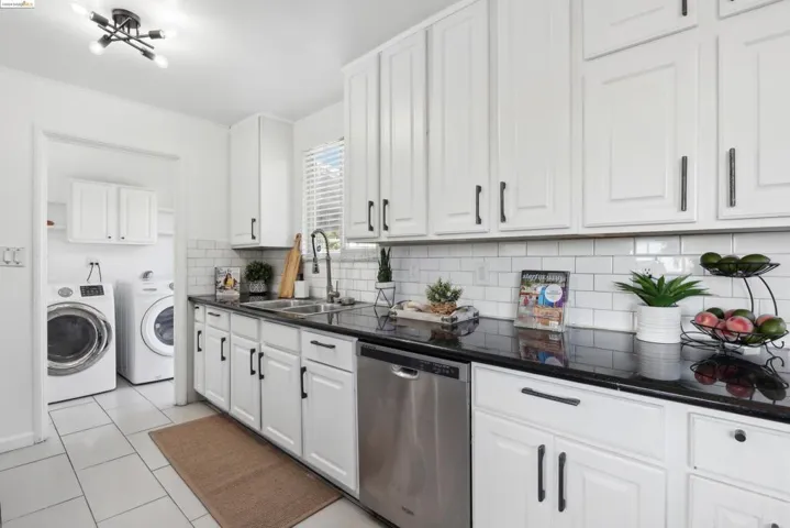 2551 94th Ave, Oakland, California 94605