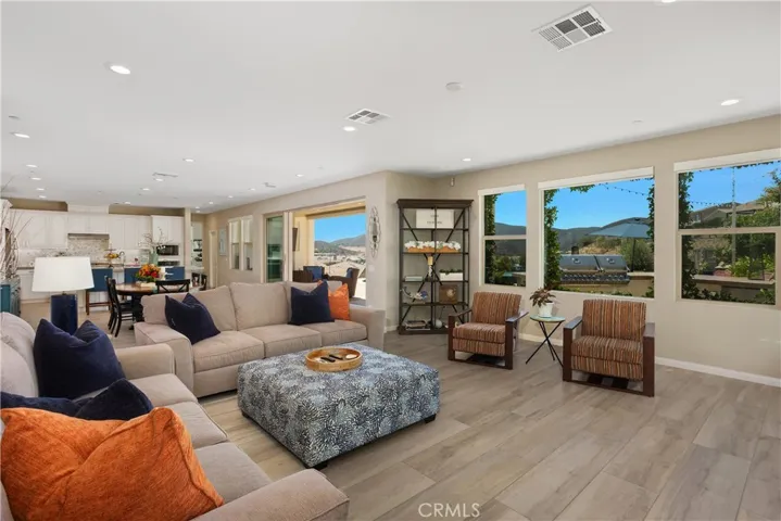 2892 Livery Place, Escondido, California 92029